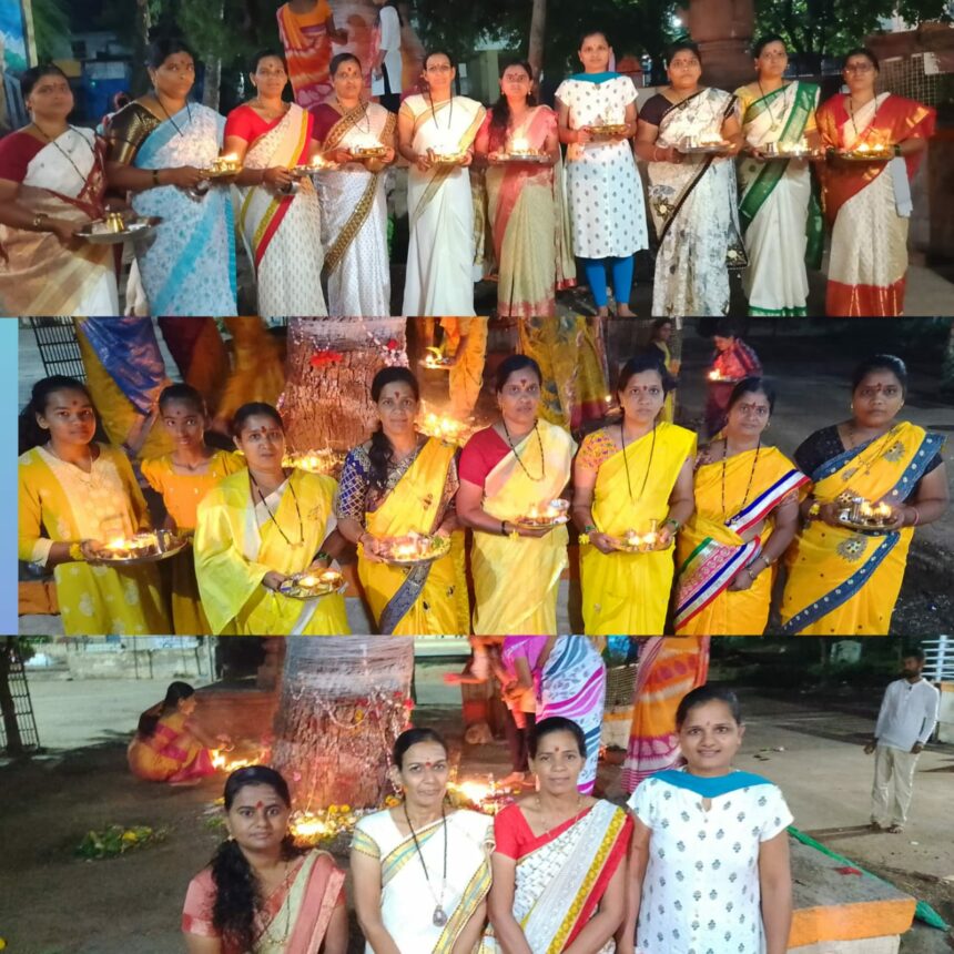 ದರೂರ: ನವರಾತ್ರಿ ನಿಮಿತ್ಯ ದುರ್ಗಾದೇವಿಗೆ ದಿನನಿತ್ಯ ಪೂಜೆ ಸಲ್ಲಿಸುತ್ತಿರುವ ದರೂರ ಮಹಿಳೆಯರು